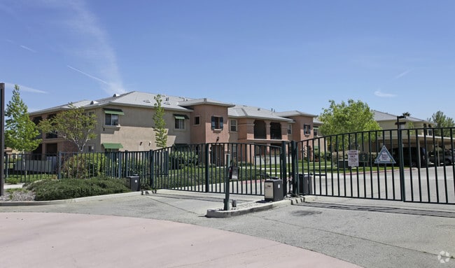 Primary Photo - Sierra View Gardens