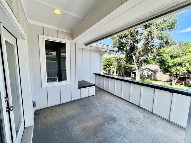 Building Photo - 4705 Rosedale Ave