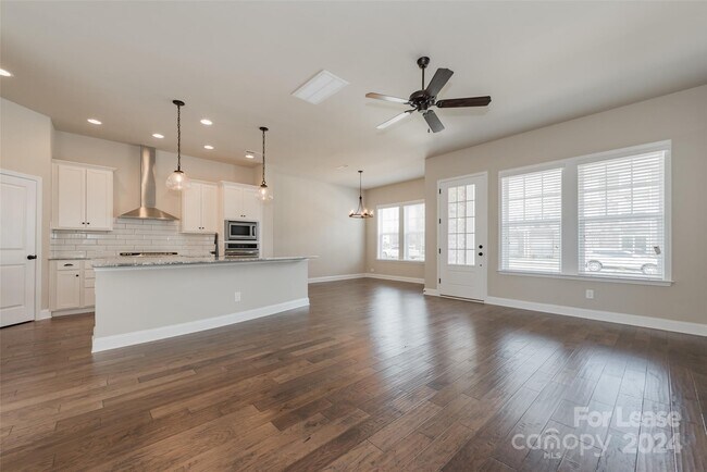 Foto del edificio - 7546 Waverly Walk Ave