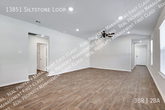 Foto del edificio - 13851 Siltstone Lp