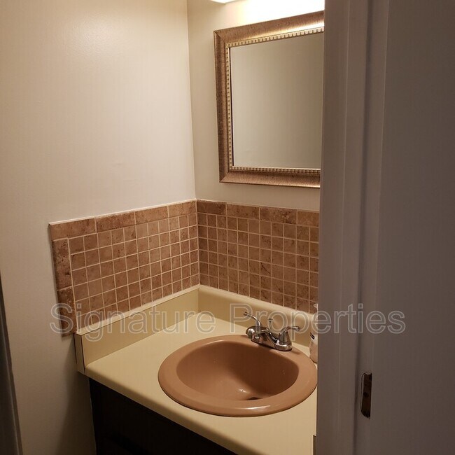 Foto del edificio - 1512 Lakeview Ave