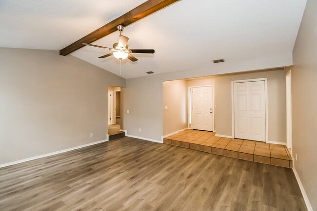 Building Photo - 3342 Laurel Grove N