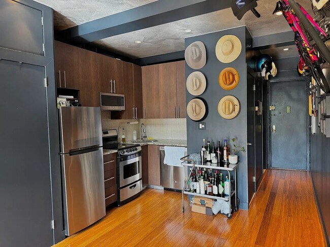 Foto del edificio - 135 Christopher St