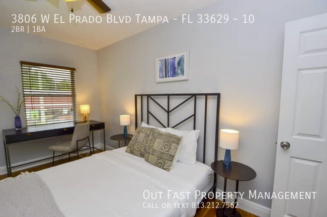 Building Photo - Bright and simple 2 bed/bath!