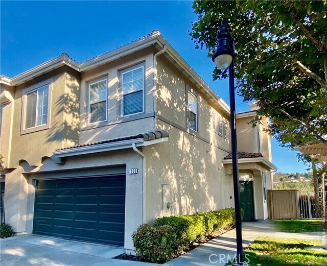 Foto principal - 1050 Madison Way