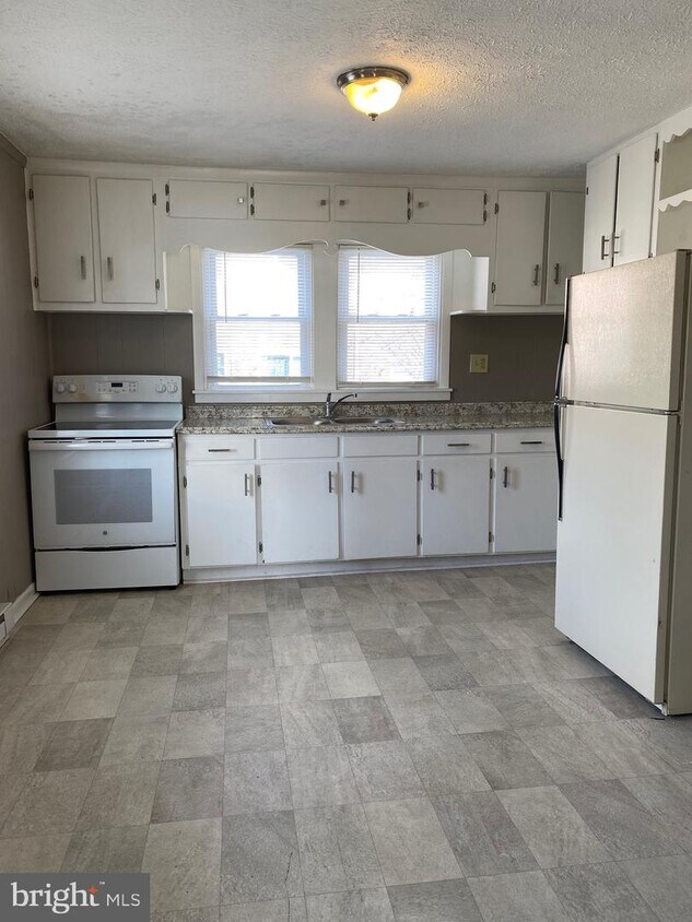 3036 Shawnee Dr, Winchester, VA 22601 House Rental in Winchester, VA