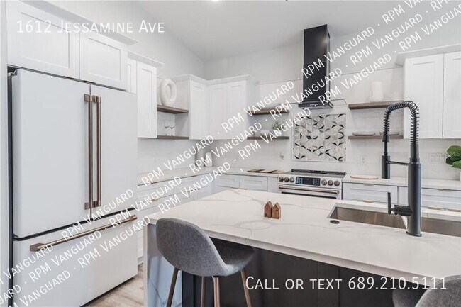 Foto del edificio - 1612 Jessamine Ave