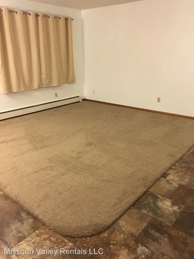 404 3rd Ave NW, Mandan, ND 58554 Room for Rent in Mandan, ND