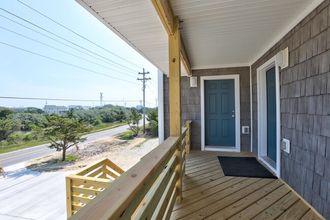Building Photo - 57205 Eagle Pass Rd