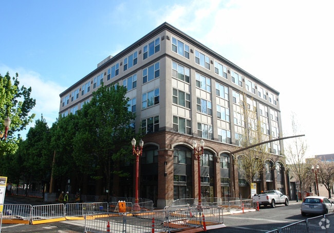 Building Photo - 5th Avenue Place Apartments
