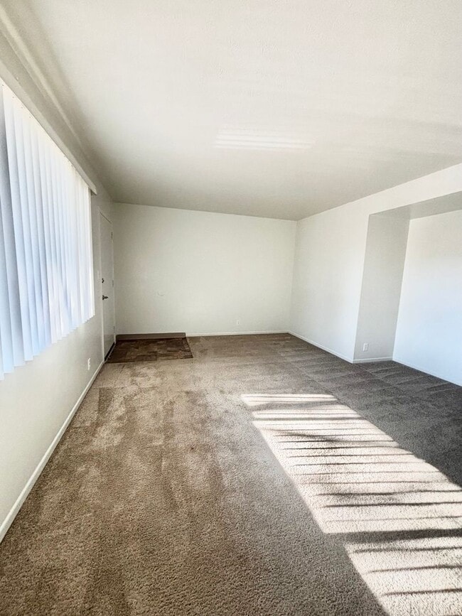 Photo - 2619 Concord St Apartment