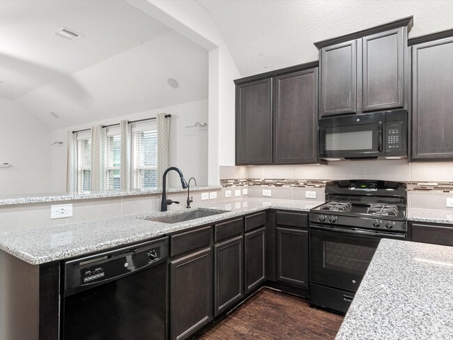 Building Photo - 23827 Pennington Hills Dr