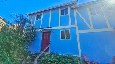 Building Photo - 172 22nd Ave
