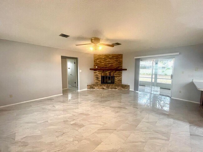 Building Photo - 1734 Willa Cir