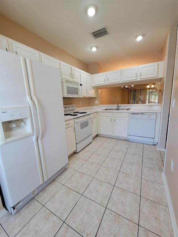 Building Photo - 2253 Lake Woodberry Cir