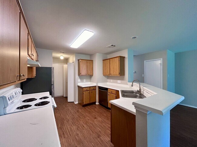 Building Photo - 9704 SUGAR HILL DR