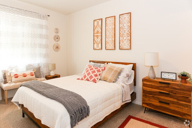 1BD, 1BA - 880SF - Wintergreen Apartments