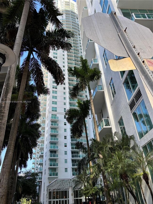 Foto del edificio - 31 SE 5th St