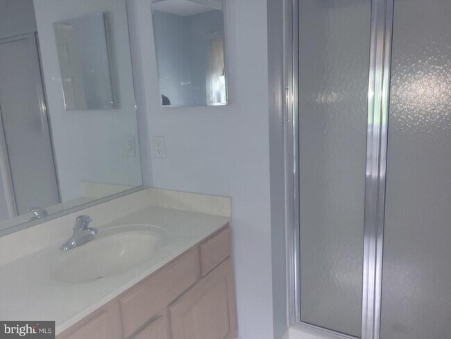 Building Photo - 11813 Hunters Run Dr