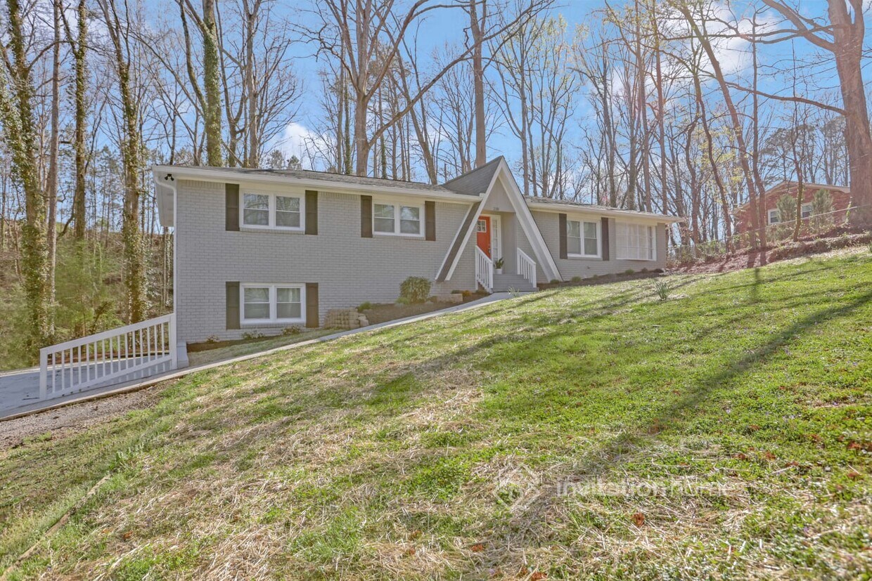 Primary Photo - 218 Cherrywood Dr
