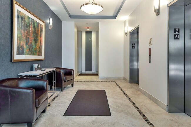 Foto del edificio - 511 Lucerne Ave