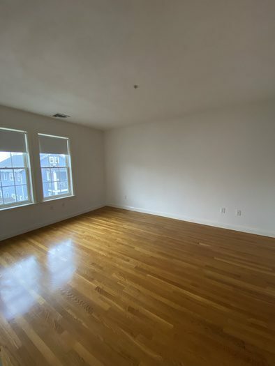 Building Photo - 16 Brooks Park