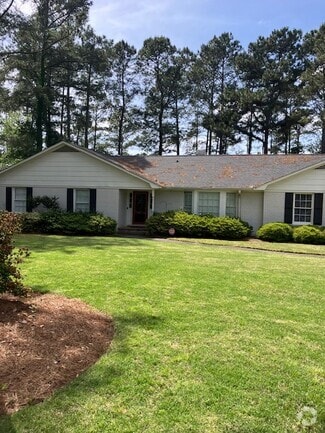 Building Photo - 205 Viking Dr