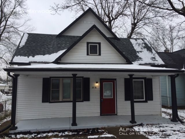 Primary Photo - Big House / Big Garage/ Fenced Yard