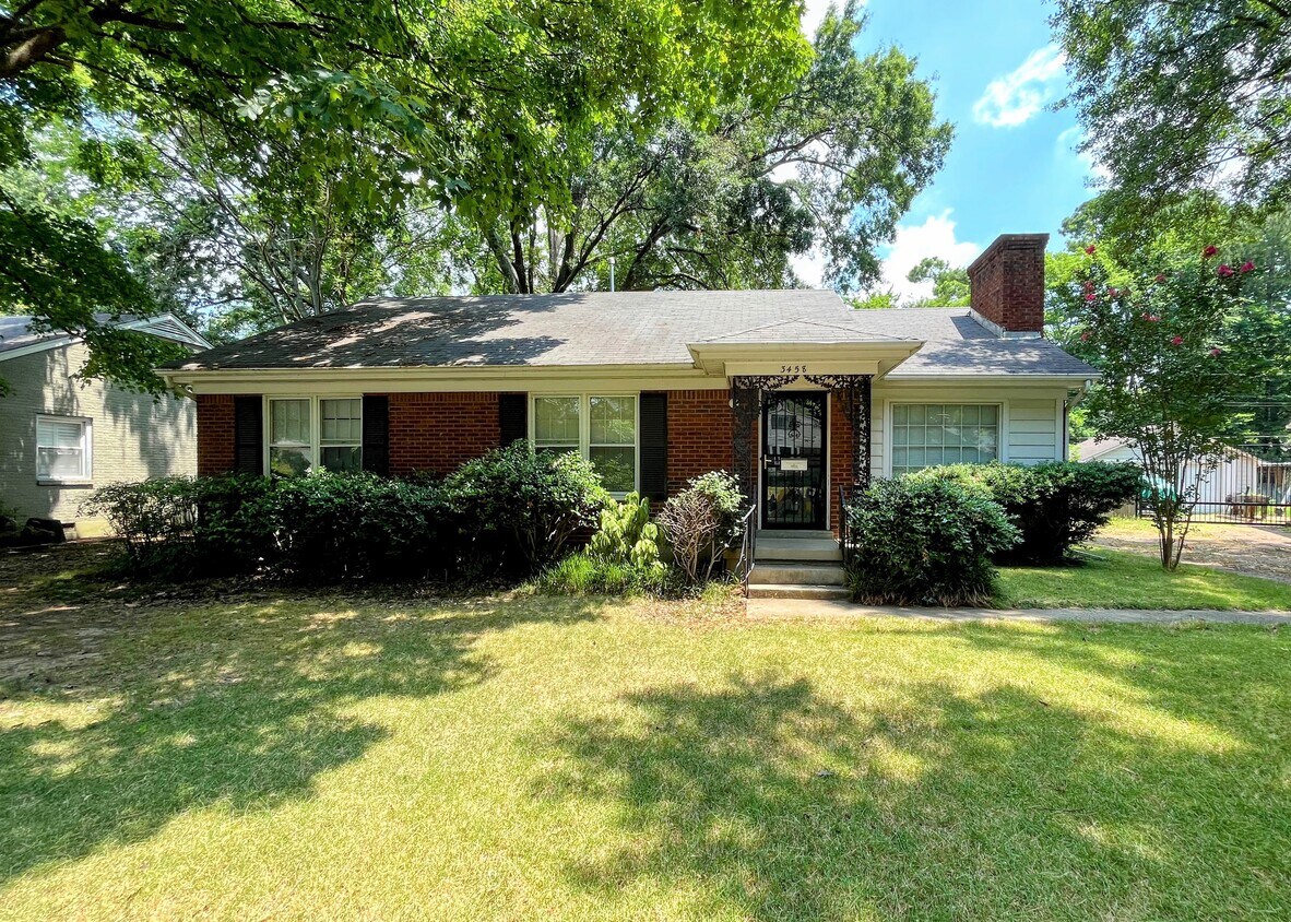 Primary Photo - 3458 Northwood Dr