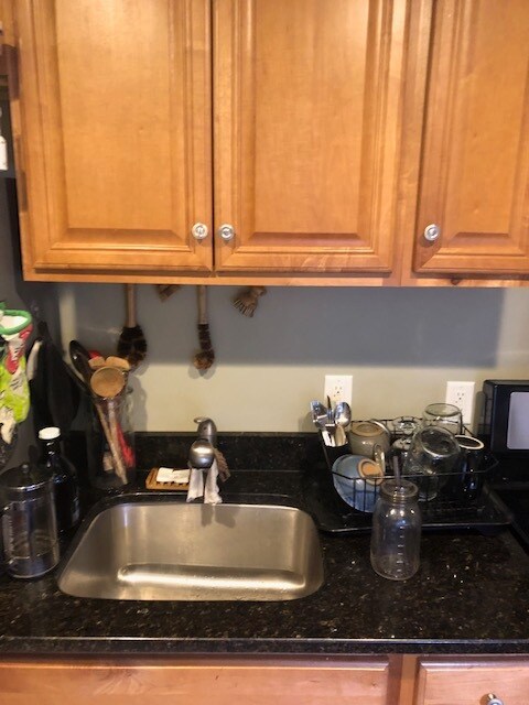 Building Photo - 80 Warren Ave