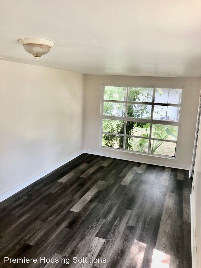 Building Photo - 3 br, 1 bath House - 1307 S New York Ave
