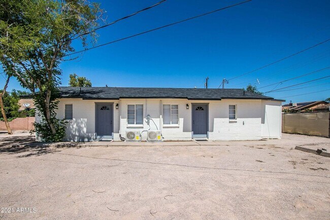 Building Photo - FREE RENT ON APPROVED CREDIT INTERESTED?   DOWN TOWN HISTORICE DISTRICT.