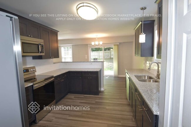 Building Photo - 3632 Cashew Dr