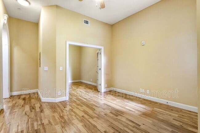 Foto del edificio - 213 E Grace St