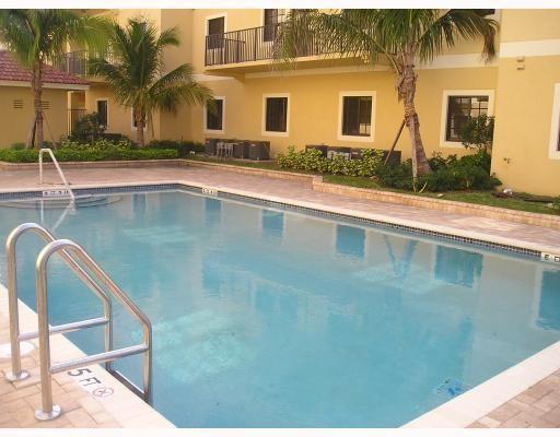 Foto del edificio - 2801 Riverside Dr
