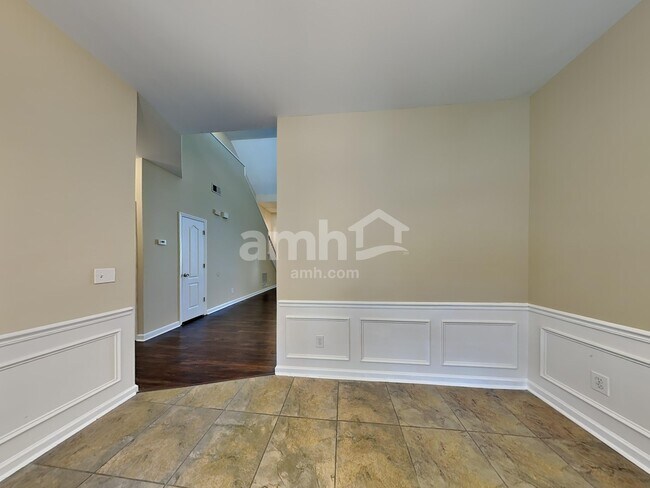 Foto del edificio - 4104 Devondale Ct