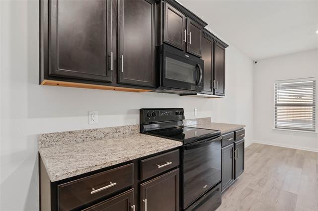 Building Photo - 3004 Cliffview Dr