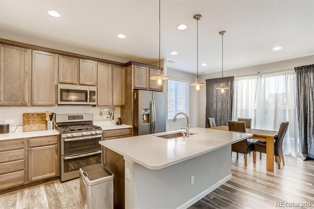 Building Photo - 25541 E Cedar Pl