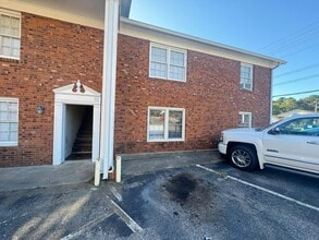 Building Photo - 119 Briarcliff Dr