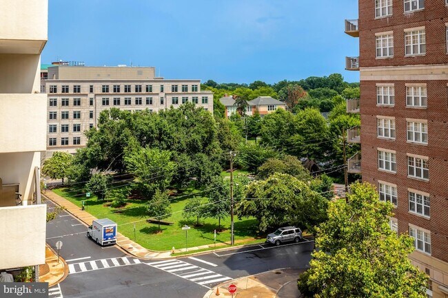 Foto del edificio - 3800 Fairfax Dr
