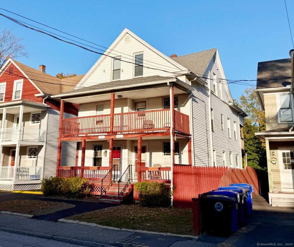 Primary Photo - 485 S Main St
