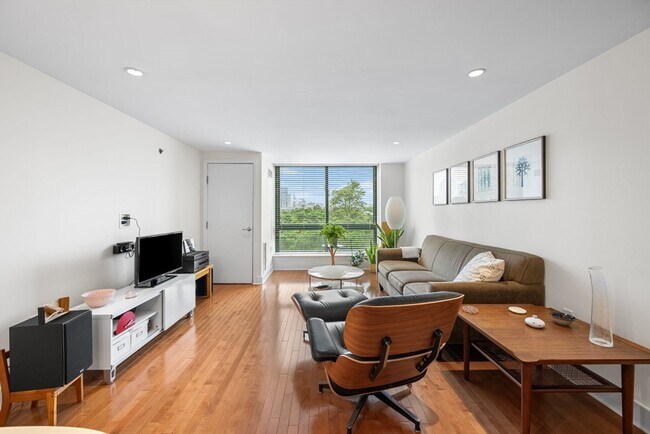 Foto del edificio - 42 8th St