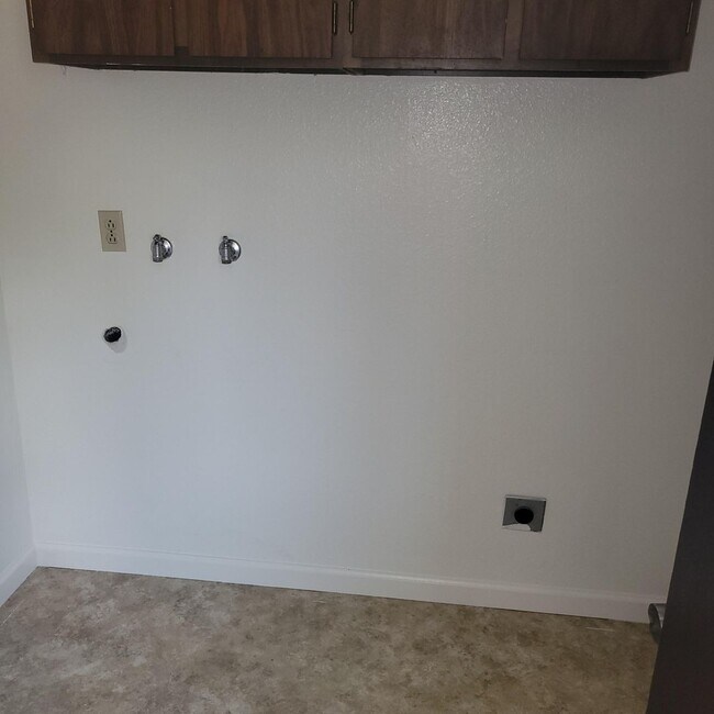 Building Photo - Goeco, Inc-PM-018-0013-533-535