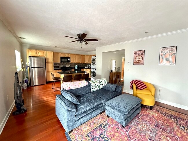 Building Photo - 94 Florida St