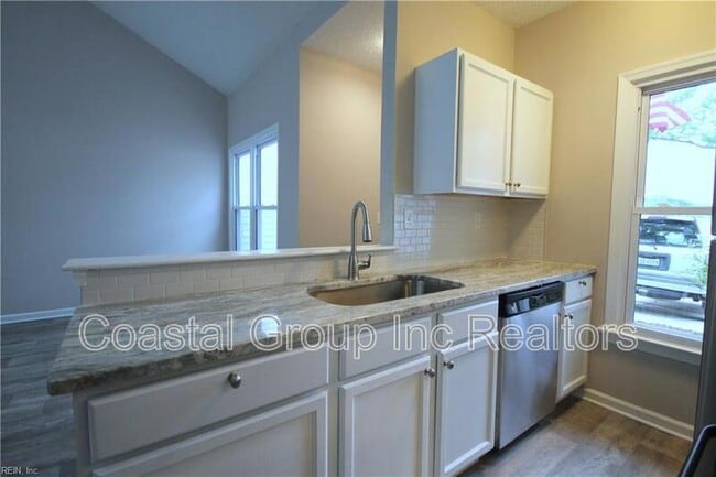 Building Photo - C-AW-1307 Wellfleet Court