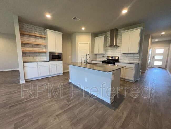 Building Photo - 2813 Sherlock Dr