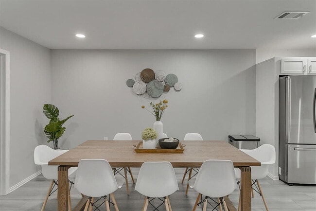 Foto del edificio - 2922 Clover Valley Dr