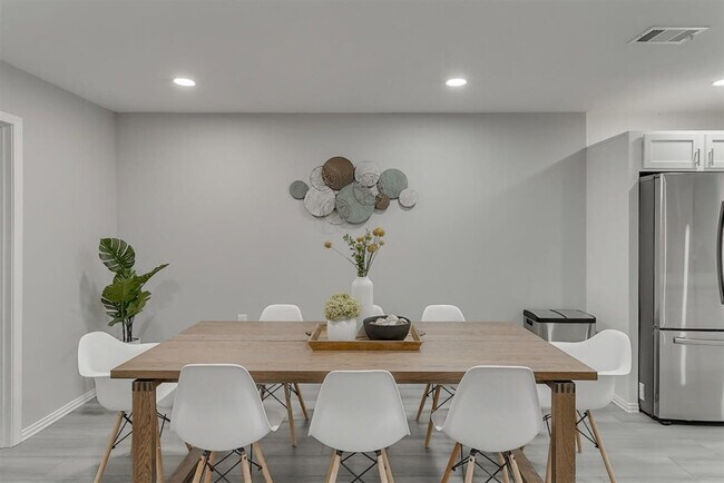 Foto del edificio - 2922 Clover Valley Dr