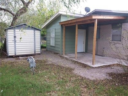 Building Photo - 2734 Soledad St