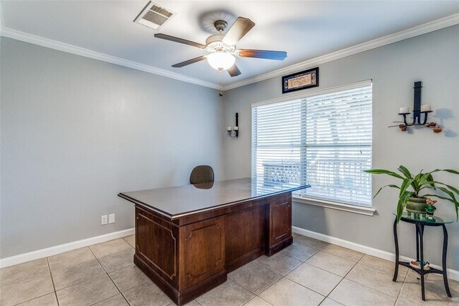 Foto del edificio - 1208 Comfort St